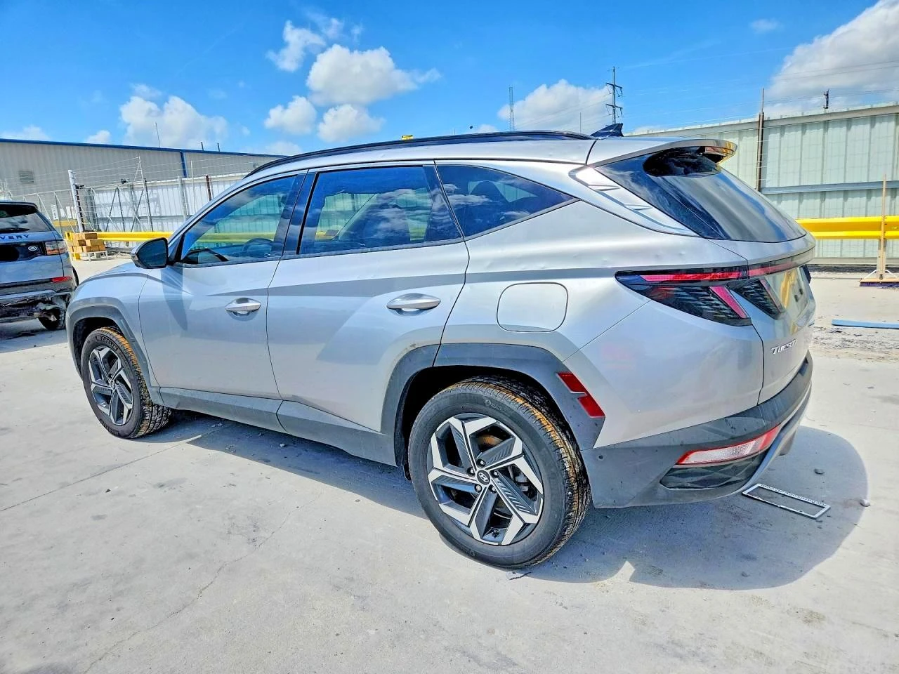Hyundai Tucson 1.6l Limited, снимка 2 - Автомобили и джипове - 55092180