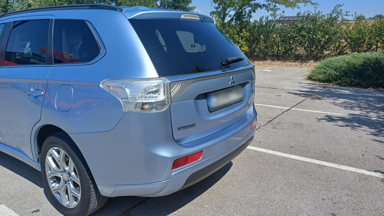 Mitsubishi Outlander, снимка 3 - Автомобили и джипове - 55725611