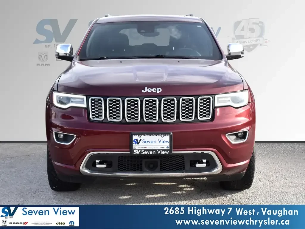Jeep Grand cherokee Overland 4x4 | Safety Group | Панорама | Въздушно , снимка 2 - Автомобили и джипове - 56131309