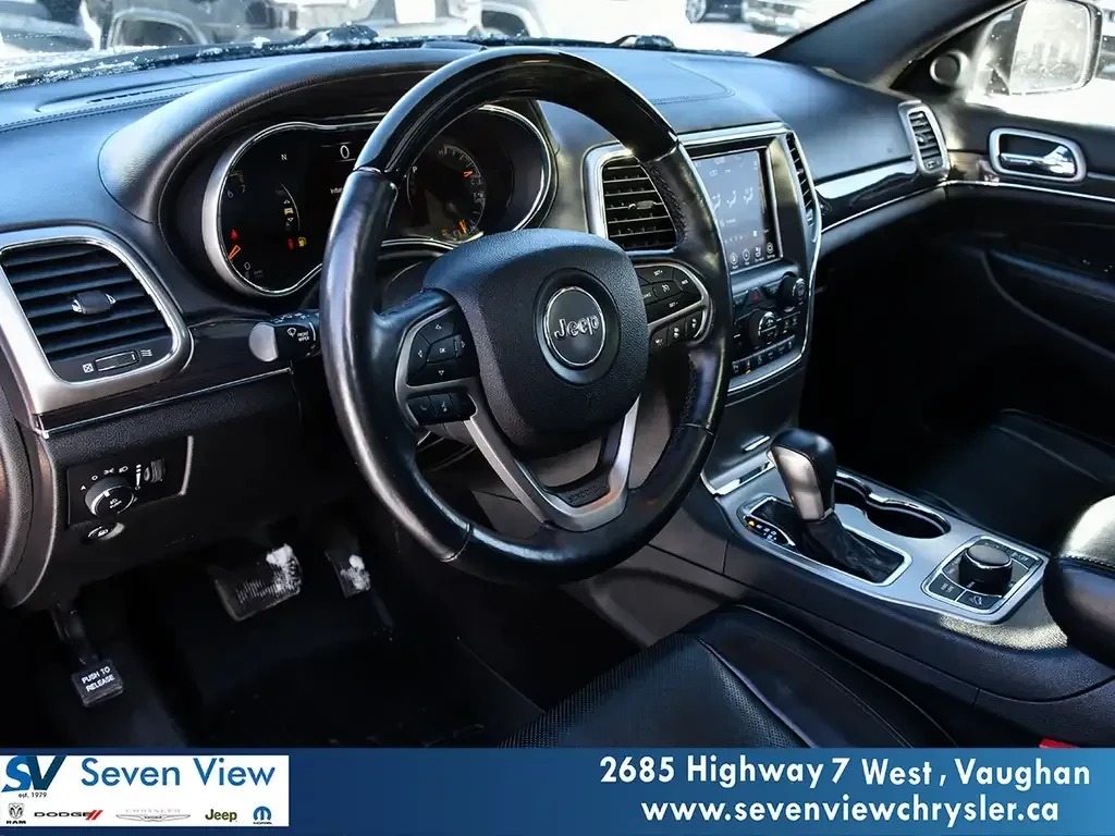 Jeep Grand cherokee Overland 4x4 | Safety Group | Панорама | Въздушно , снимка 5 - Автомобили и джипове - 56131309