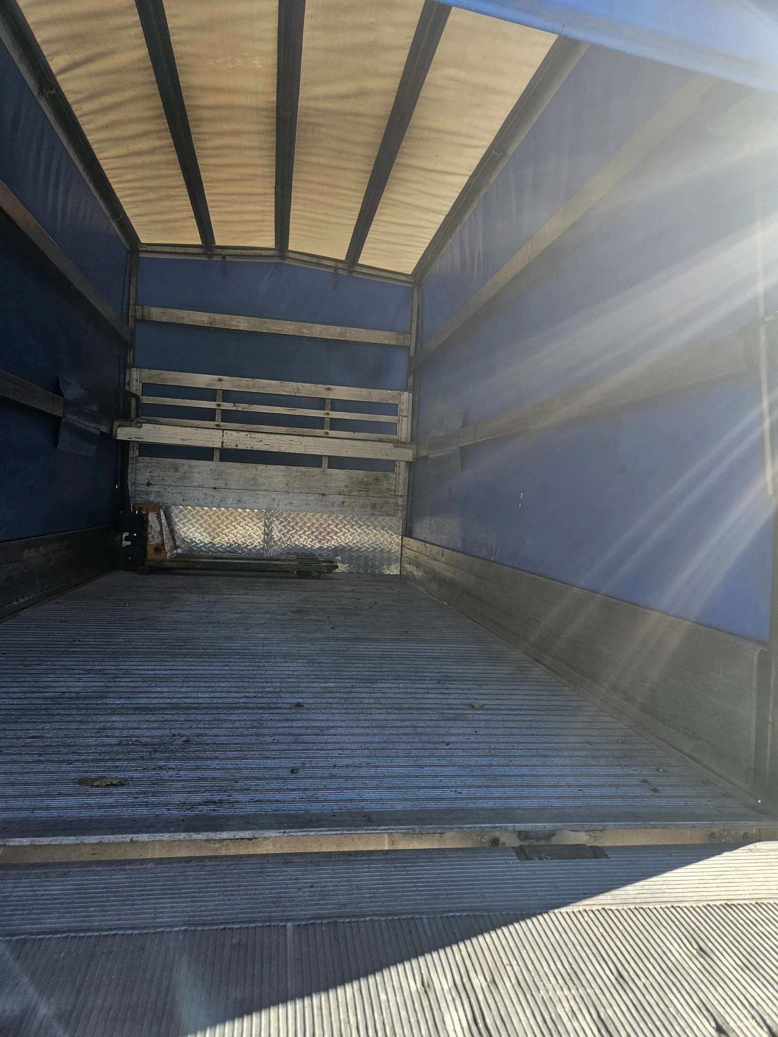 Iveco 35c18  - изображение 7