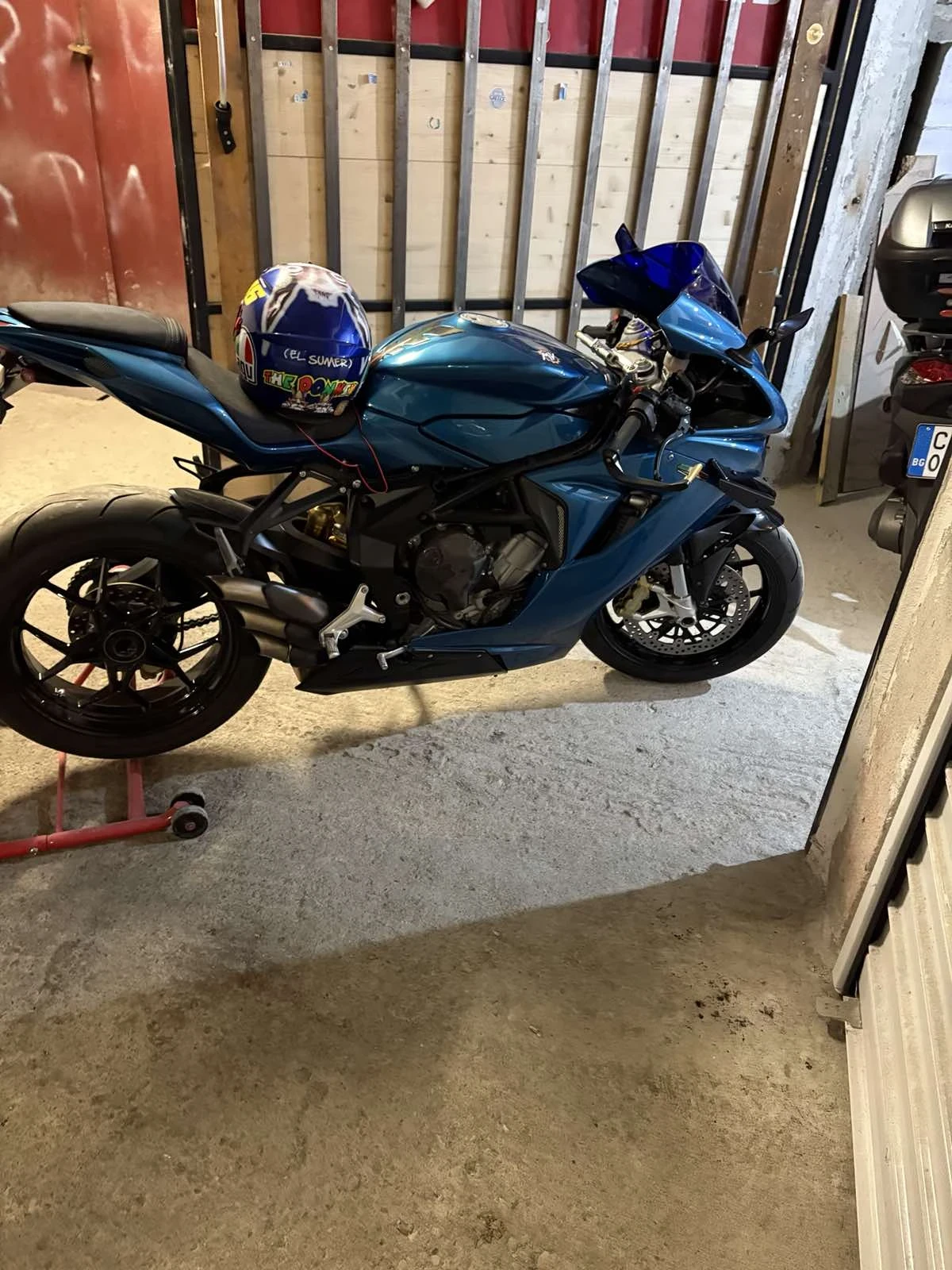 MV Agusta F3 675, снимка 2 - Мотоциклети и мототехника - 55499484