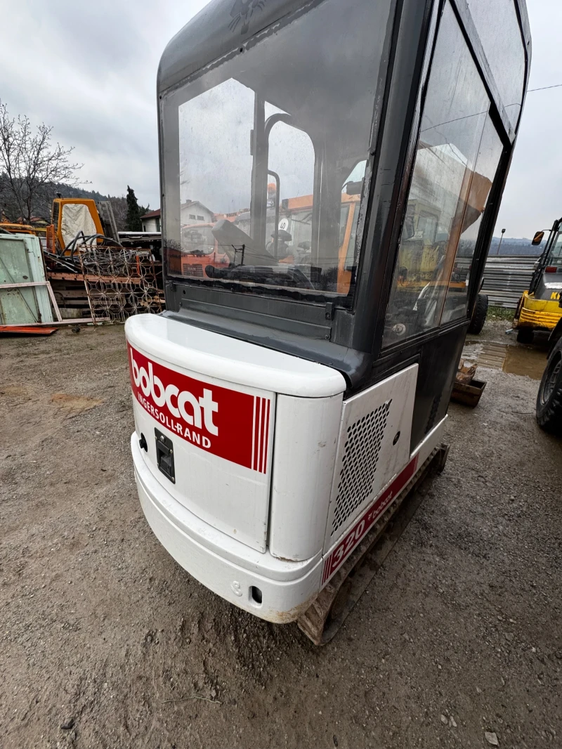 Багер Bobcat 320, снимка 3 - Индустриална техника - 49269607