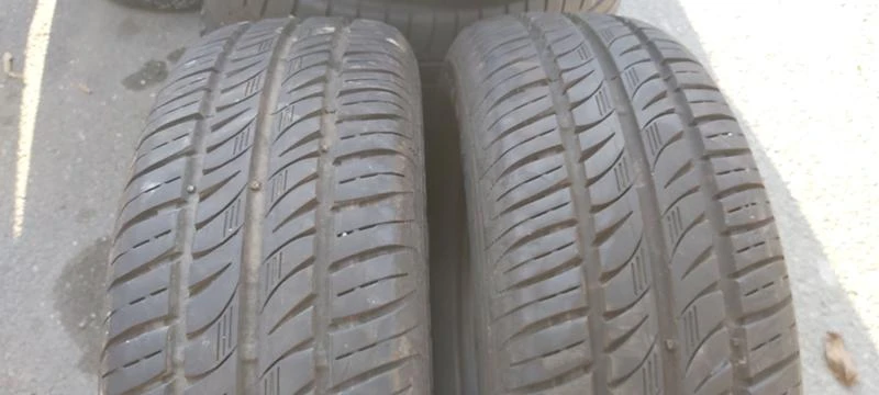 Гуми Летни 205/70R15, снимка 1 - Гуми и джанти - 35134499