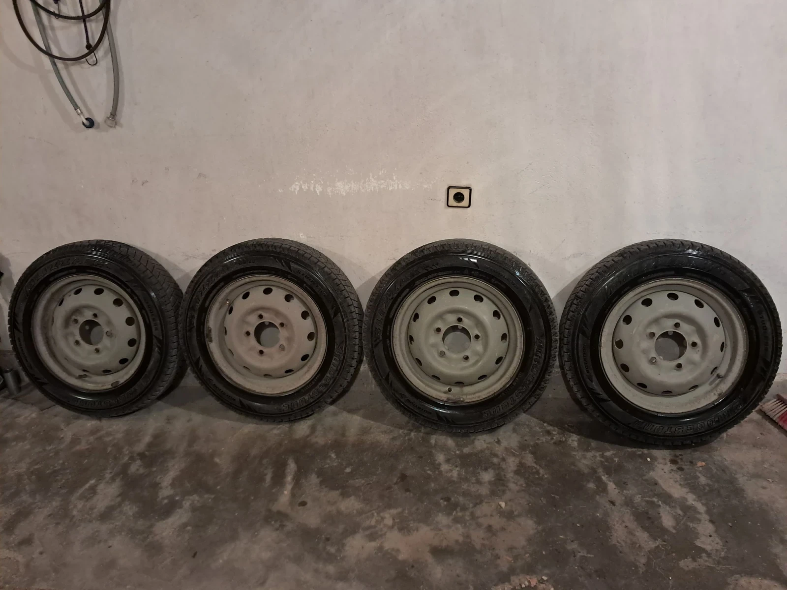    175/80R16  Lada Niva | Mobile.bg   1