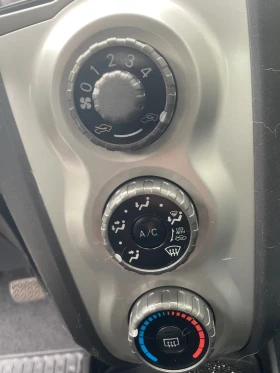 Toyota Yaris Luna, снимка 11