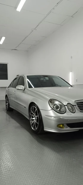     Mercedes-Benz E 280