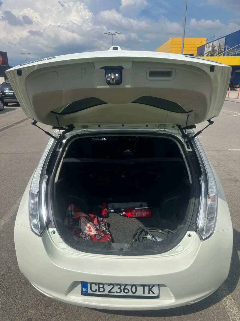 Nissan Leaf , снимка 10 - Автомобили и джипове - 52412516