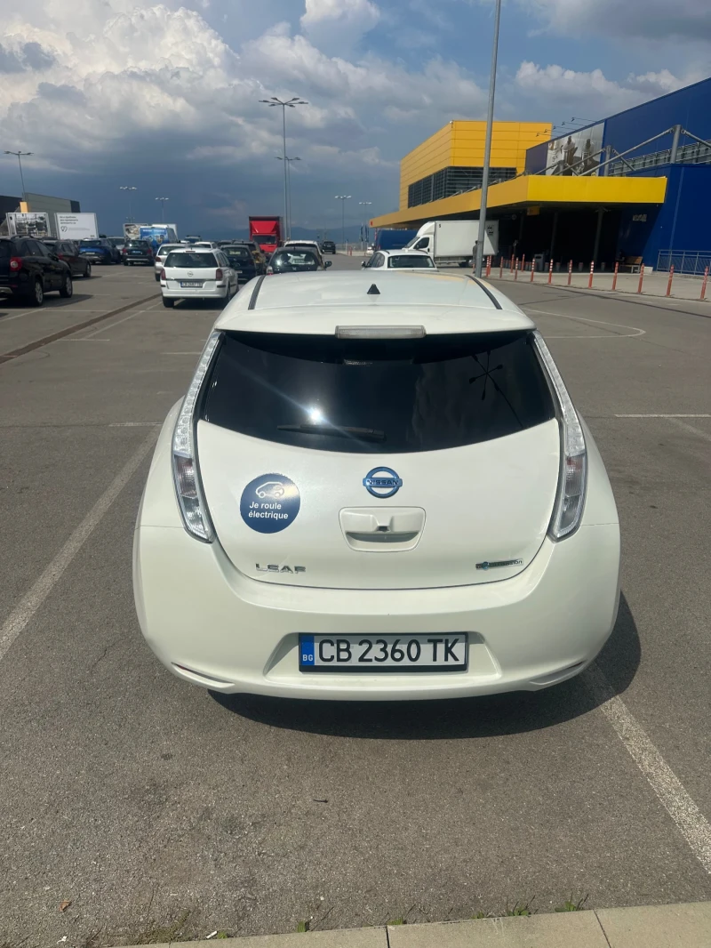 Nissan Leaf , снимка 11 - Автомобили и джипове - 52412516