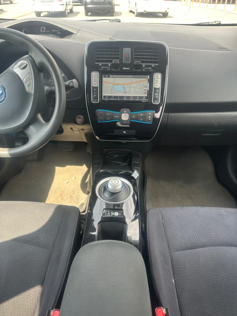 Nissan Leaf , снимка 6 - Автомобили и джипове - 52412516
