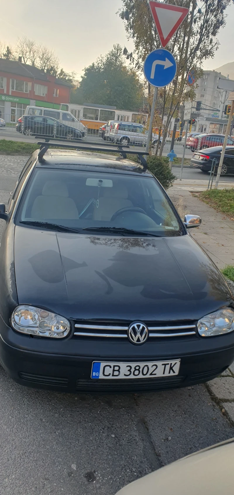 VW Golf 1.9 tdi, снимка 1 - Автомобили и джипове - 47711869