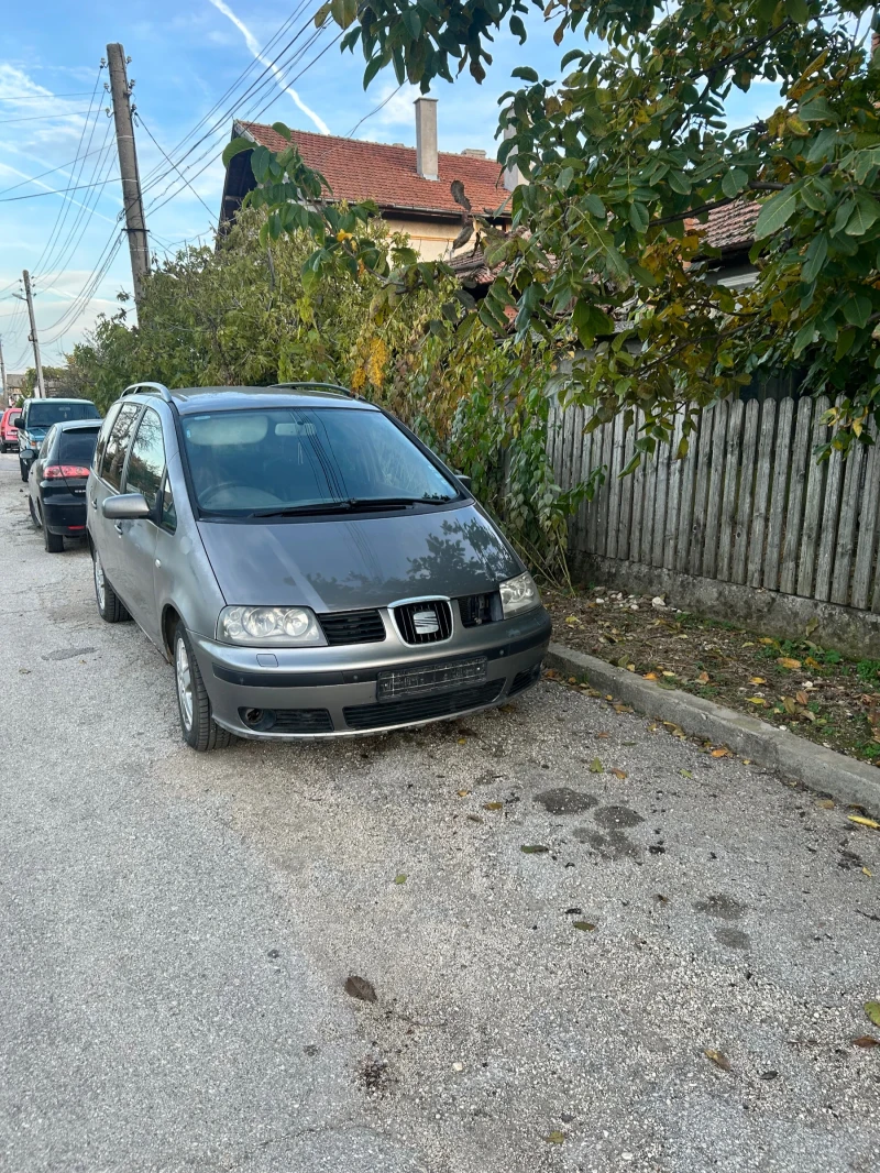 Seat Alhambra, снимка 14 - Автомобили и джипове - 48610337