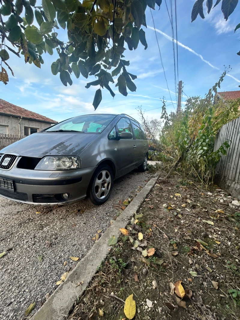 Seat Alhambra, снимка 13 - Автомобили и джипове - 48610337