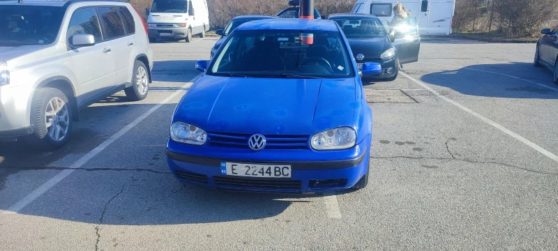 VW Golf IV, снимка 1 - Автомобили и джипове - 48560727