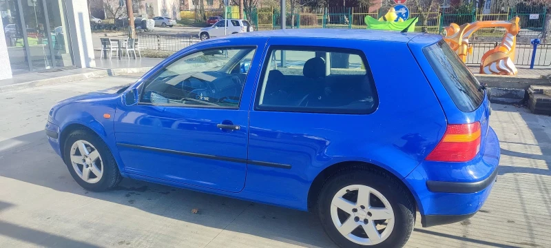 VW Golf IV, снимка 4 - Автомобили и джипове - 48560727