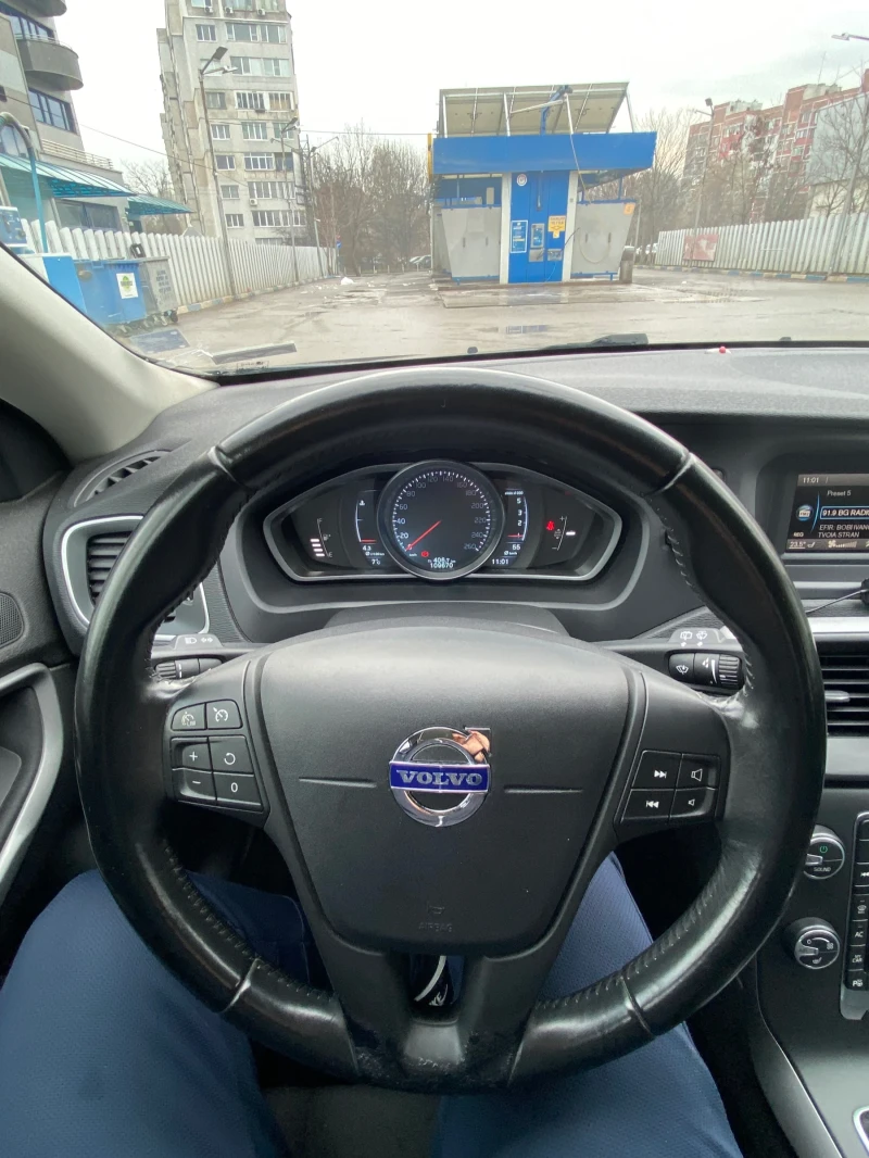 Volvo V40, снимка 7 - Автомобили и джипове - 48894200