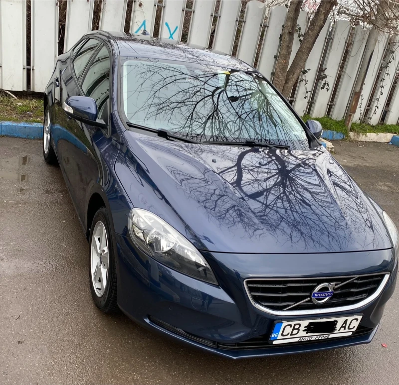 Volvo V40, снимка 2 - Автомобили и джипове - 48894200