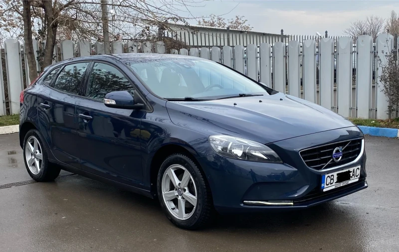 Volvo V40, снимка 3 - Автомобили и джипове - 48894200