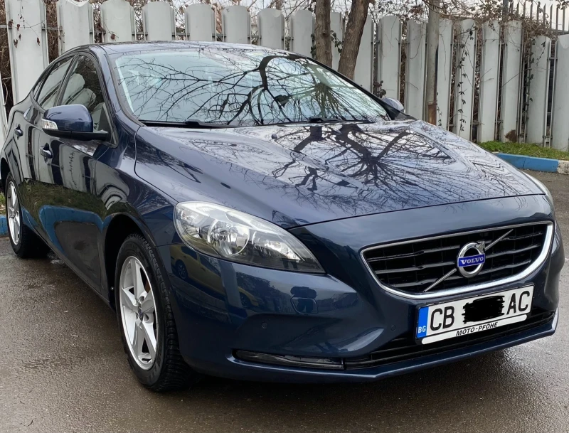 Volvo V40, снимка 12 - Автомобили и джипове - 48894200