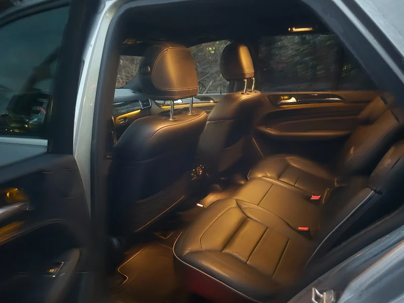 Mercedes-Benz ML 550 AMG, снимка 5 - Автомобили и джипове - 52748111