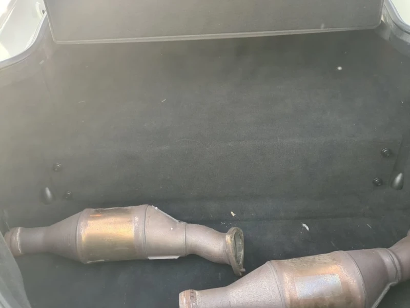 Aston Martin V8 Vantage * S * CARFAX * БЕЗ ПЪРВОНАЧАЛНА ВНОСКА, снимка 13 - Автомобили и джипове - 52807174