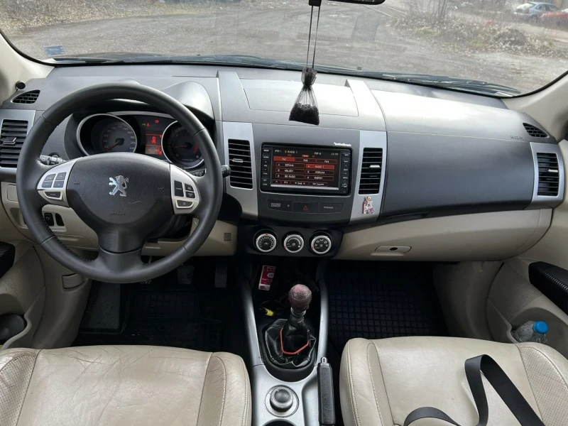 Peugeot 5008, снимка 7 - Автомобили и джипове - 53580273