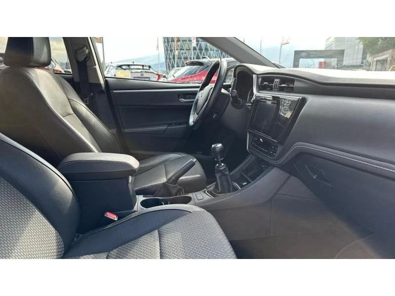 Toyota Corolla COROLLA SDN 1.6P PREMIUM - изображение 6