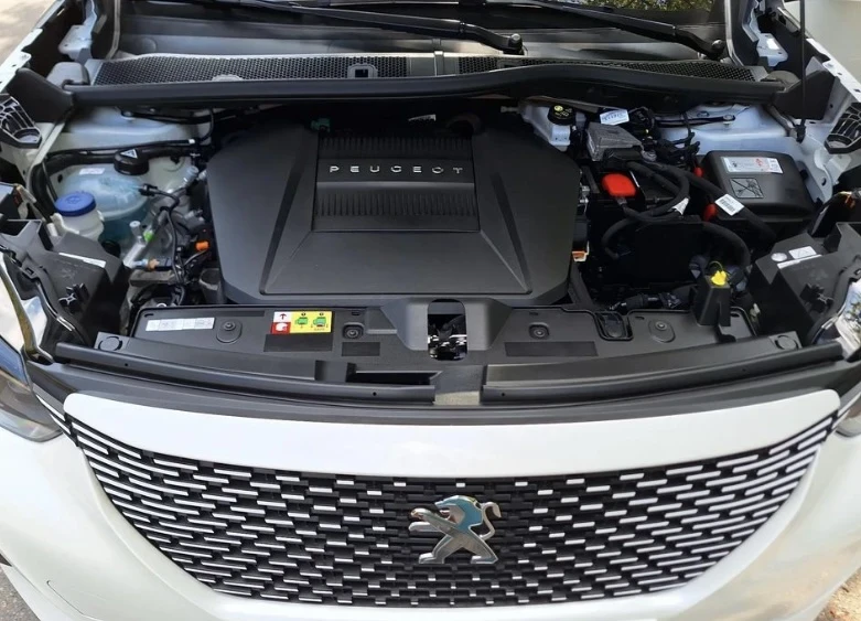 Peugeot 2008 GT-Line 12.2020 67000km - изображение 10