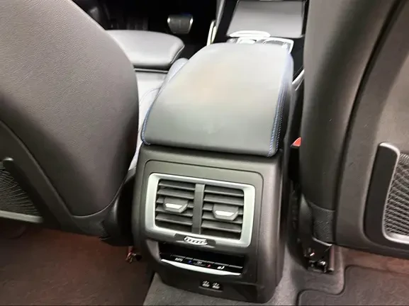 BMW iX3 = M-Sport = Shadow Line Гаранция - изображение 10