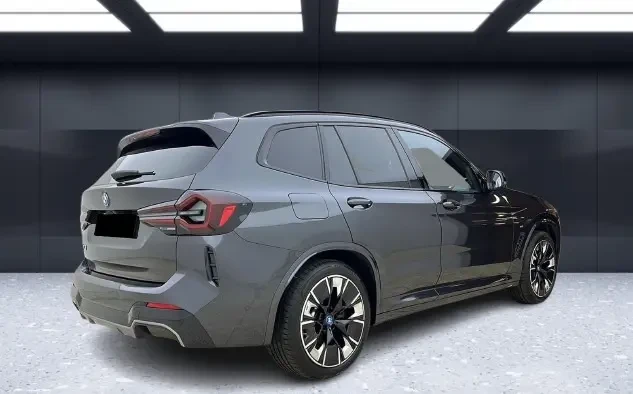 BMW iX3 = M-Sport = Shadow Line Гаранция - изображение 2