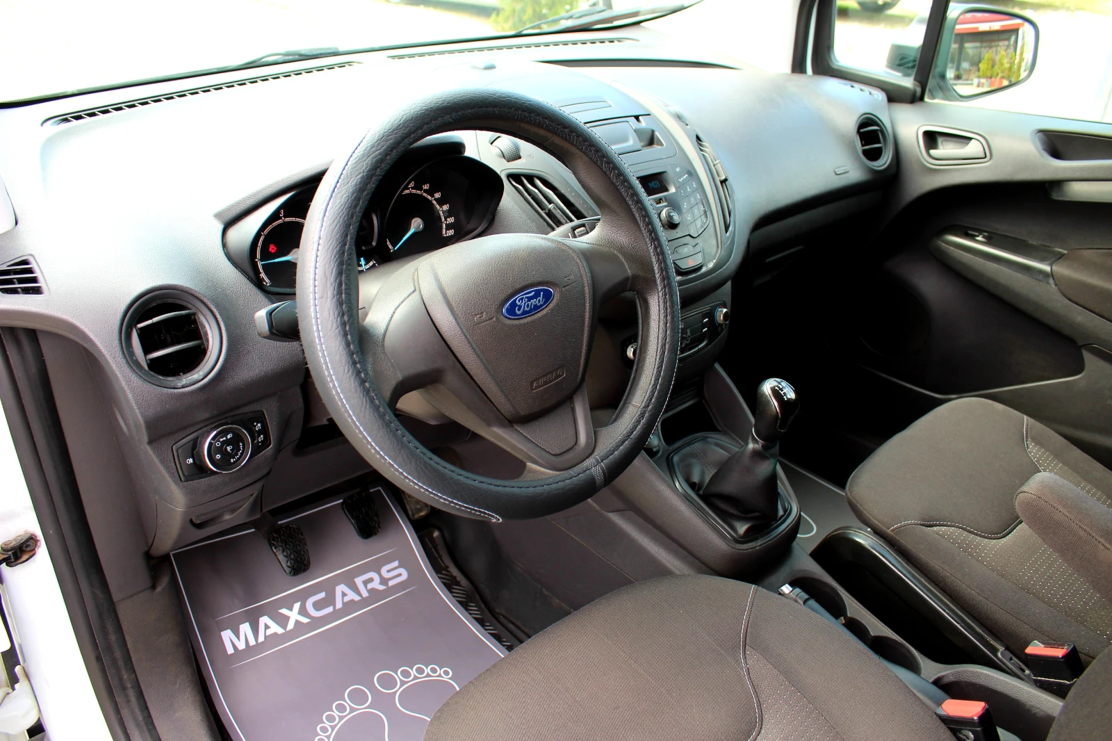 Ford Courier 1.5TDCi СОБСТВЕН ЛИЗИНГ | Mobile.bg — изображение 12