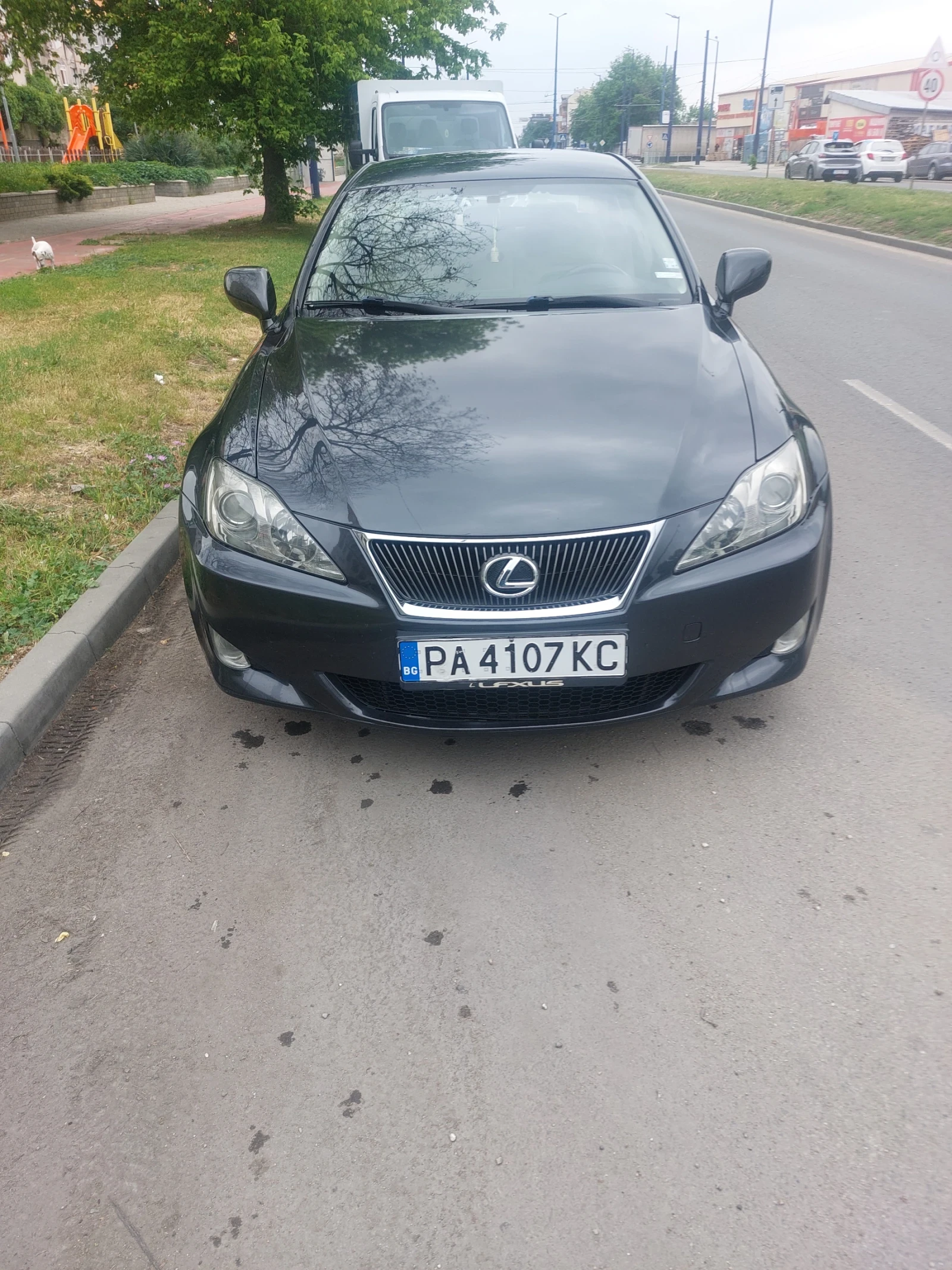 Lexus IS 220d  - изображение 2