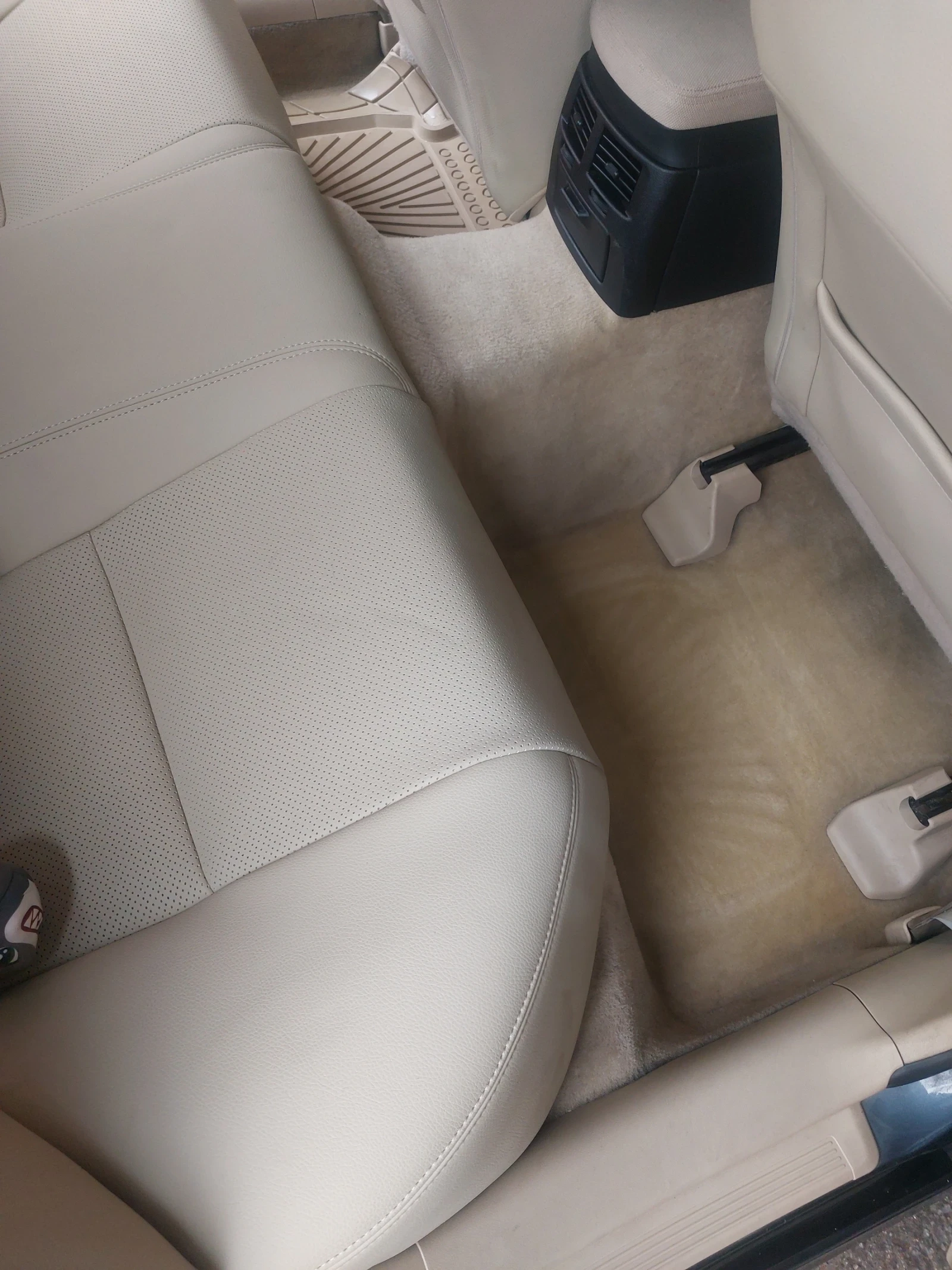 Lexus IS 220d  - изображение 6