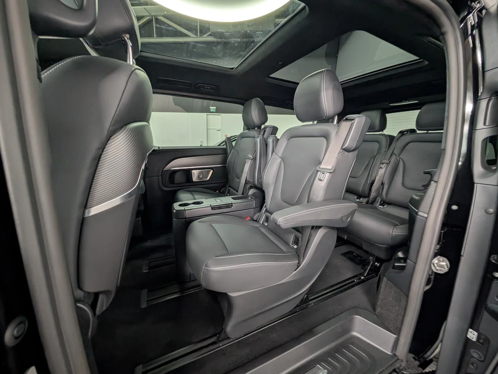 Mercedes-Benz V 300 LONG 4MATIC VIP EXCLUSIVE DESIGNO - изображение 10