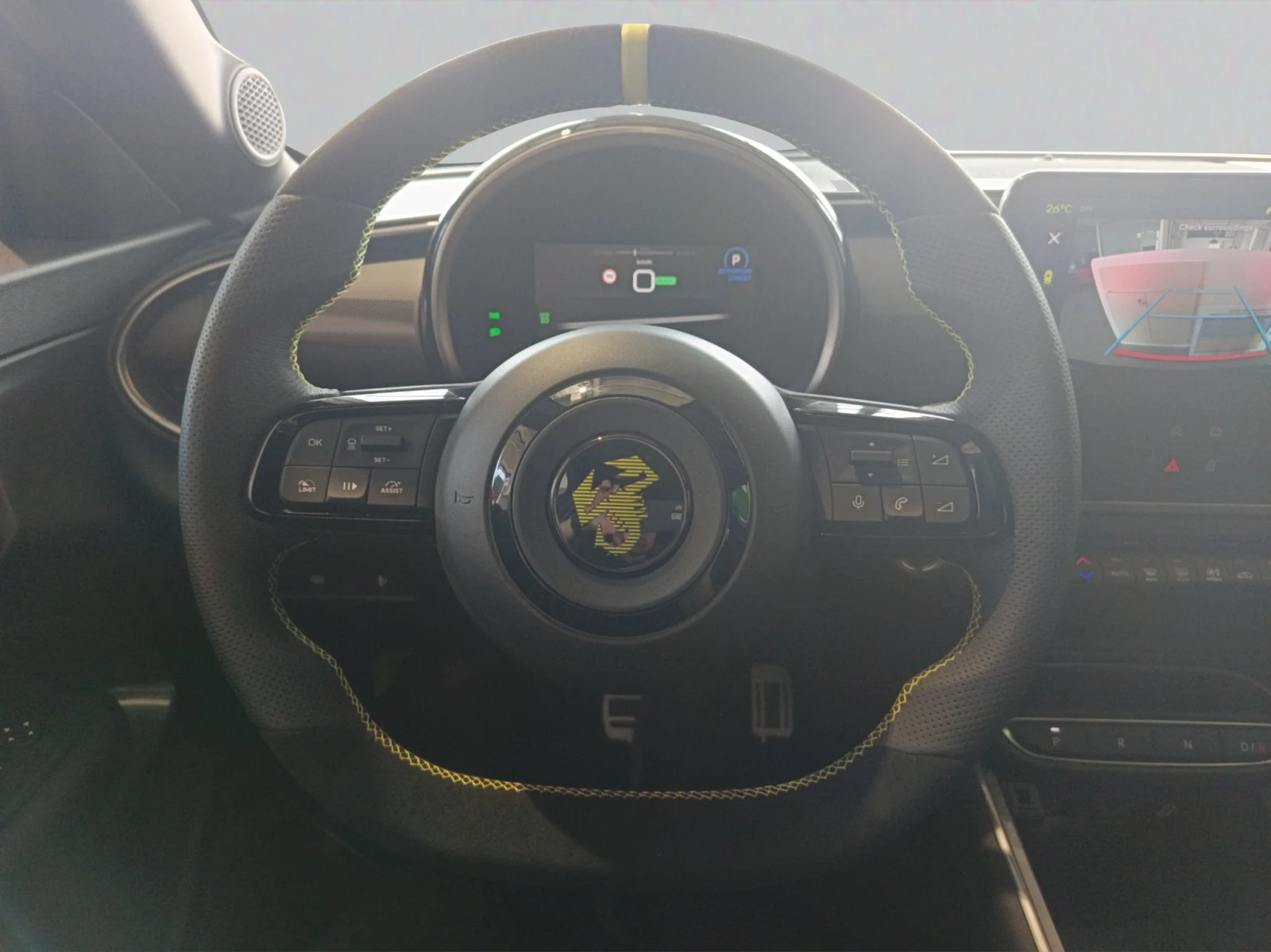 Abarth 600 ABARTH 600e SCORPIONISSIMA 207 kW 280 hp 344 km - изображение 10