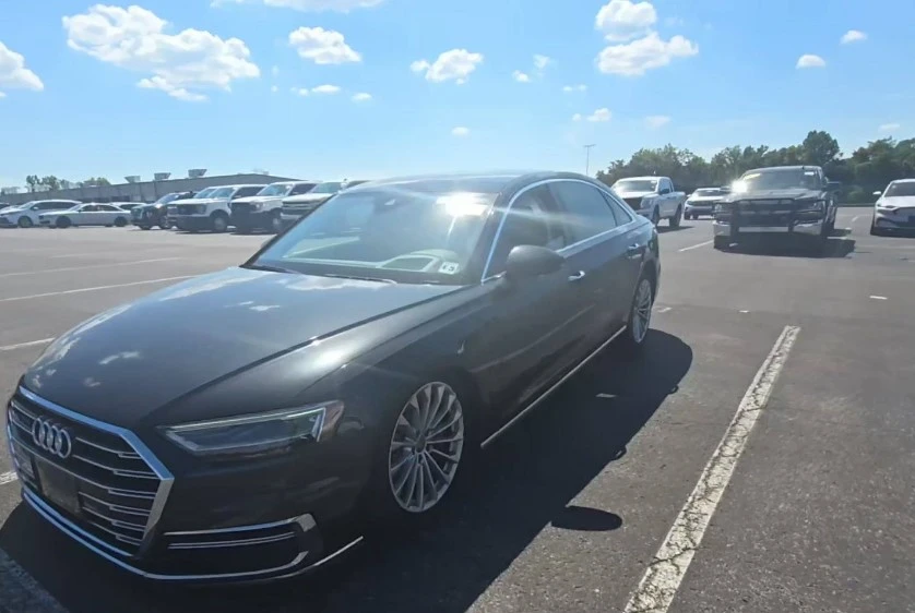 Audi A8 МАСАЖ* HEADUP* 360* B&O* ОБДУХ* KEYLESS* PANO* AMB - изображение 3