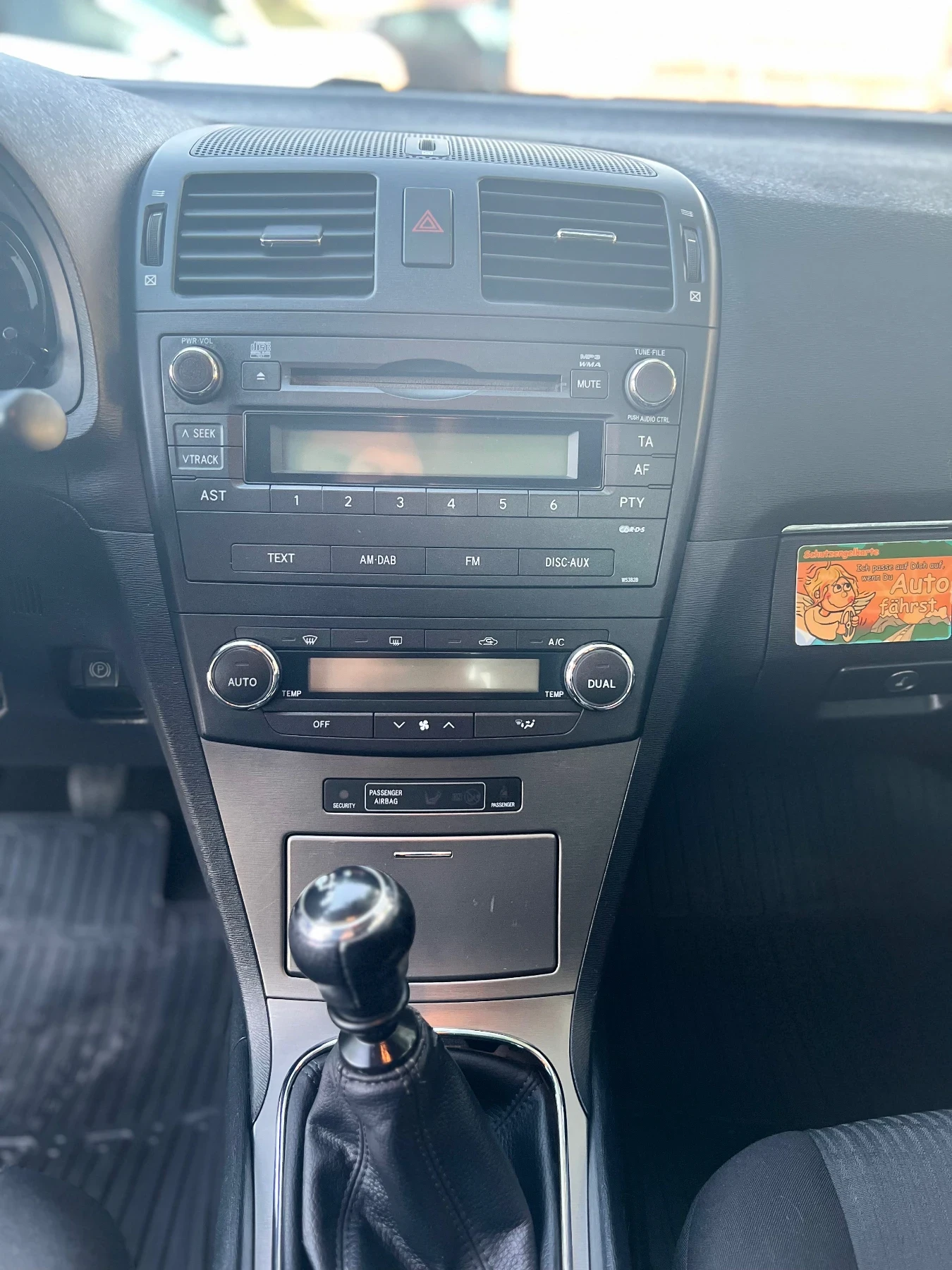 Toyota Avensis 1.6 - изображение 7