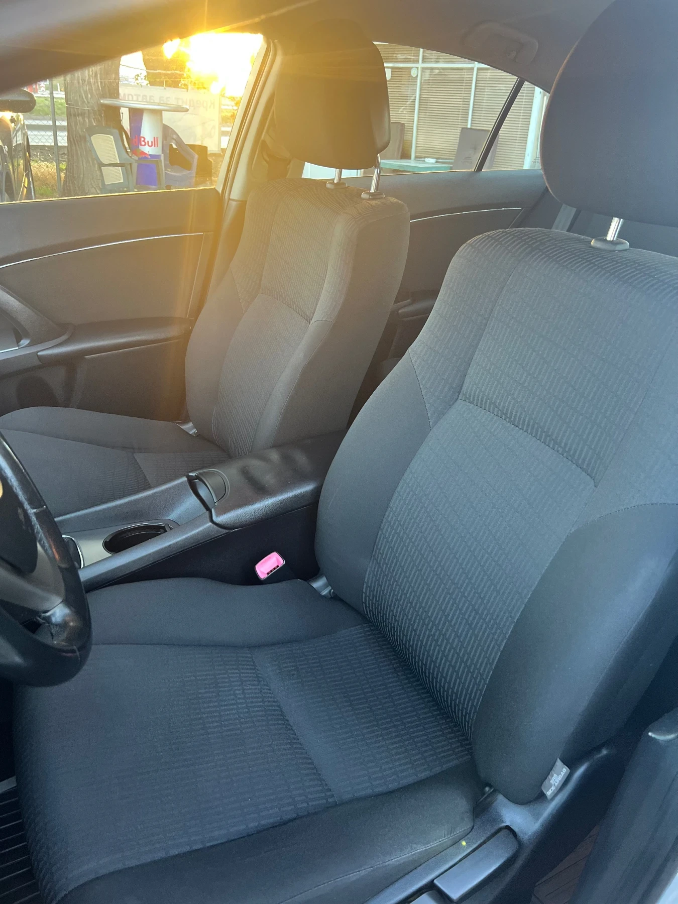 Toyota Avensis 1.6 - изображение 9