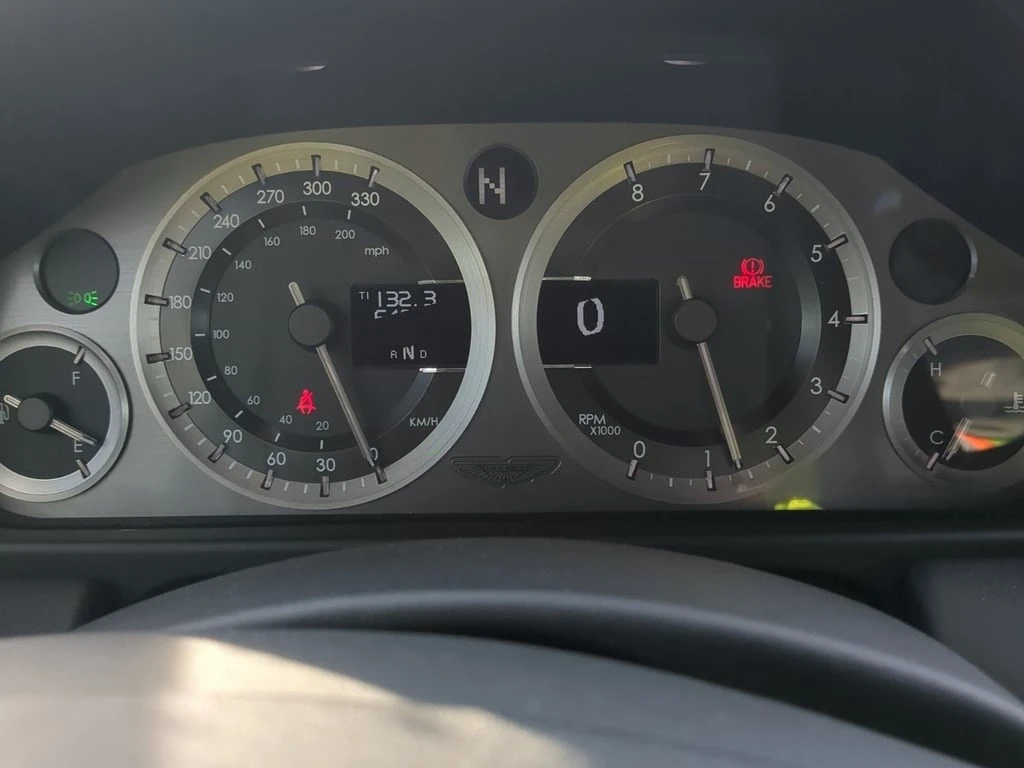 Aston Martin V8 Vantage * S * CARFAX * ��� ������������ ������ | Mobile.bg � ����������� 9