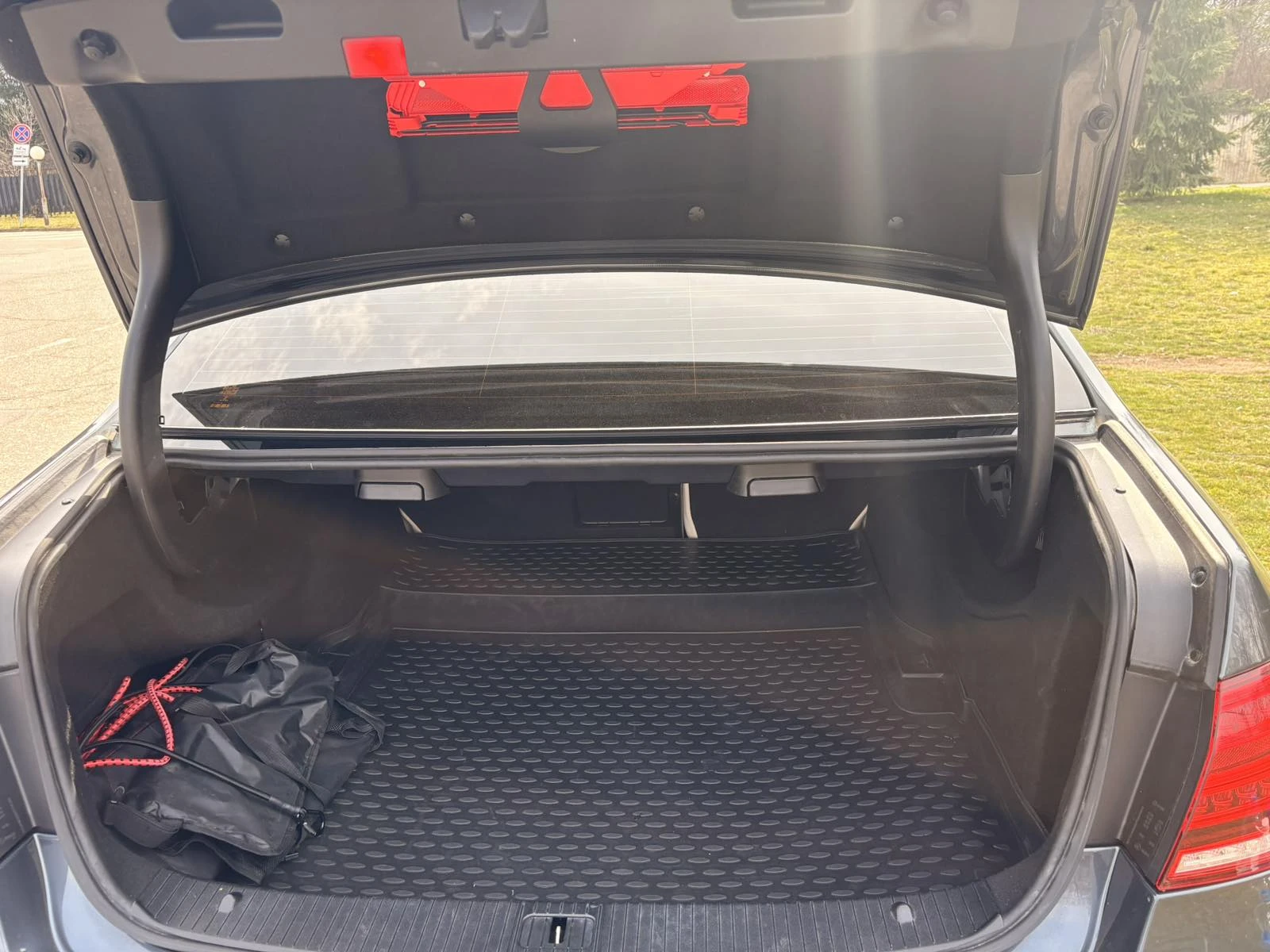 Mercedes-Benz E 400, снимка 16 - Автомобили и джипове - 53755815