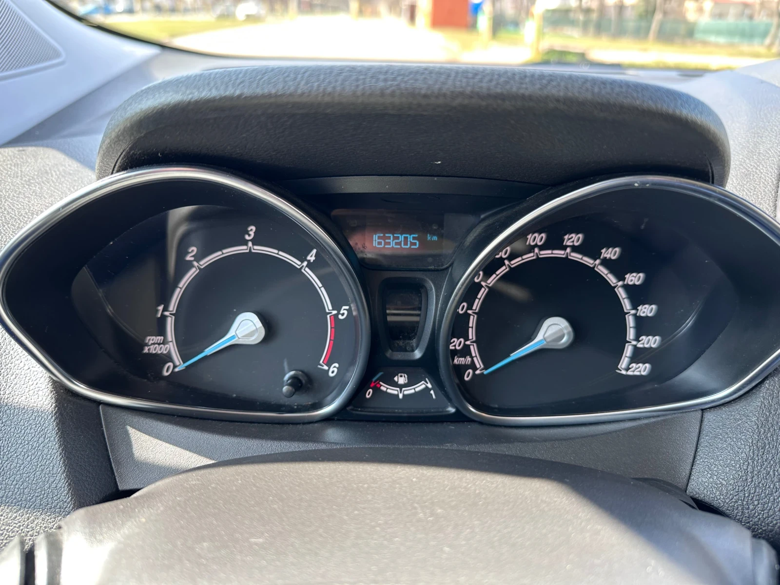 Ford Courier 1.5TDCI 101кс Limited Edition, снимка 13 - Автомобили и джипове - 53842887