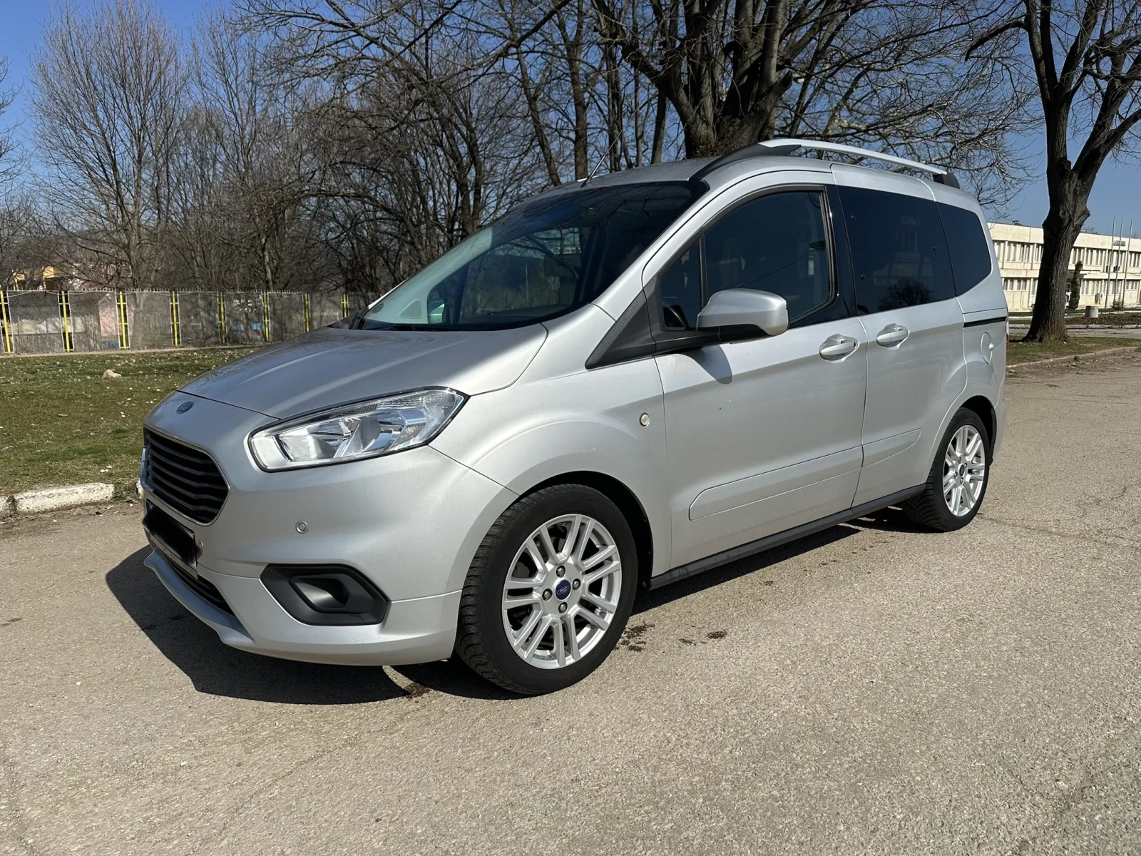 Ford Courier 1.5TDCI 101кс Limited Edition, снимка 3 - Автомобили и джипове - 53842887