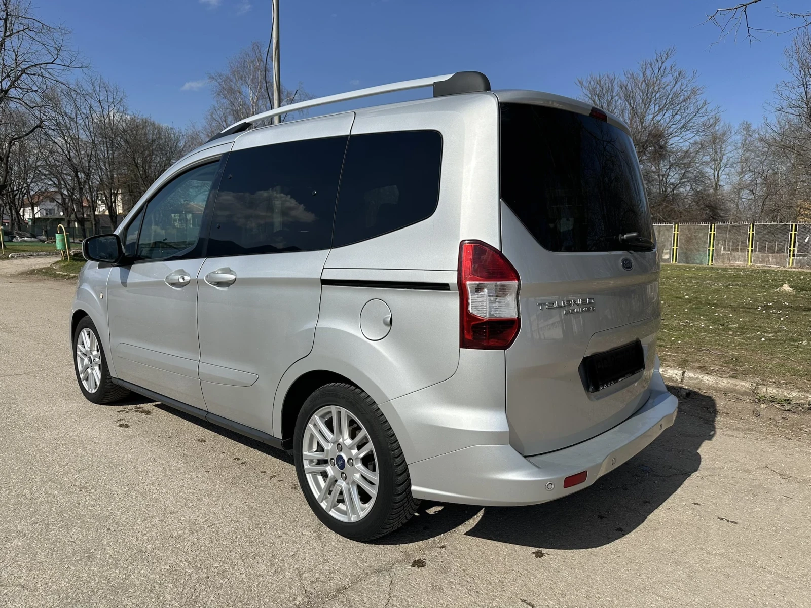 Ford Courier 1.5TDCI 101кс Limited Edition, снимка 6 - Автомобили и джипове - 53842887