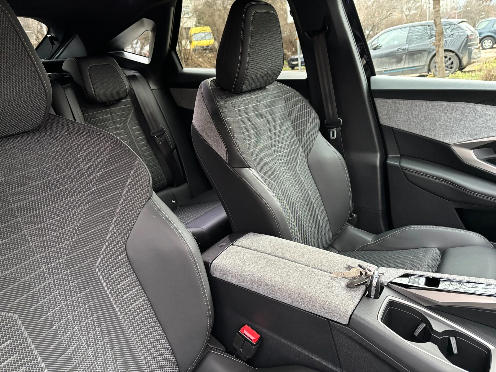 Peugeot 3008 1.2 hybr?d 3008 2025, снимка 10 - Автомобили и джипове - 54102799