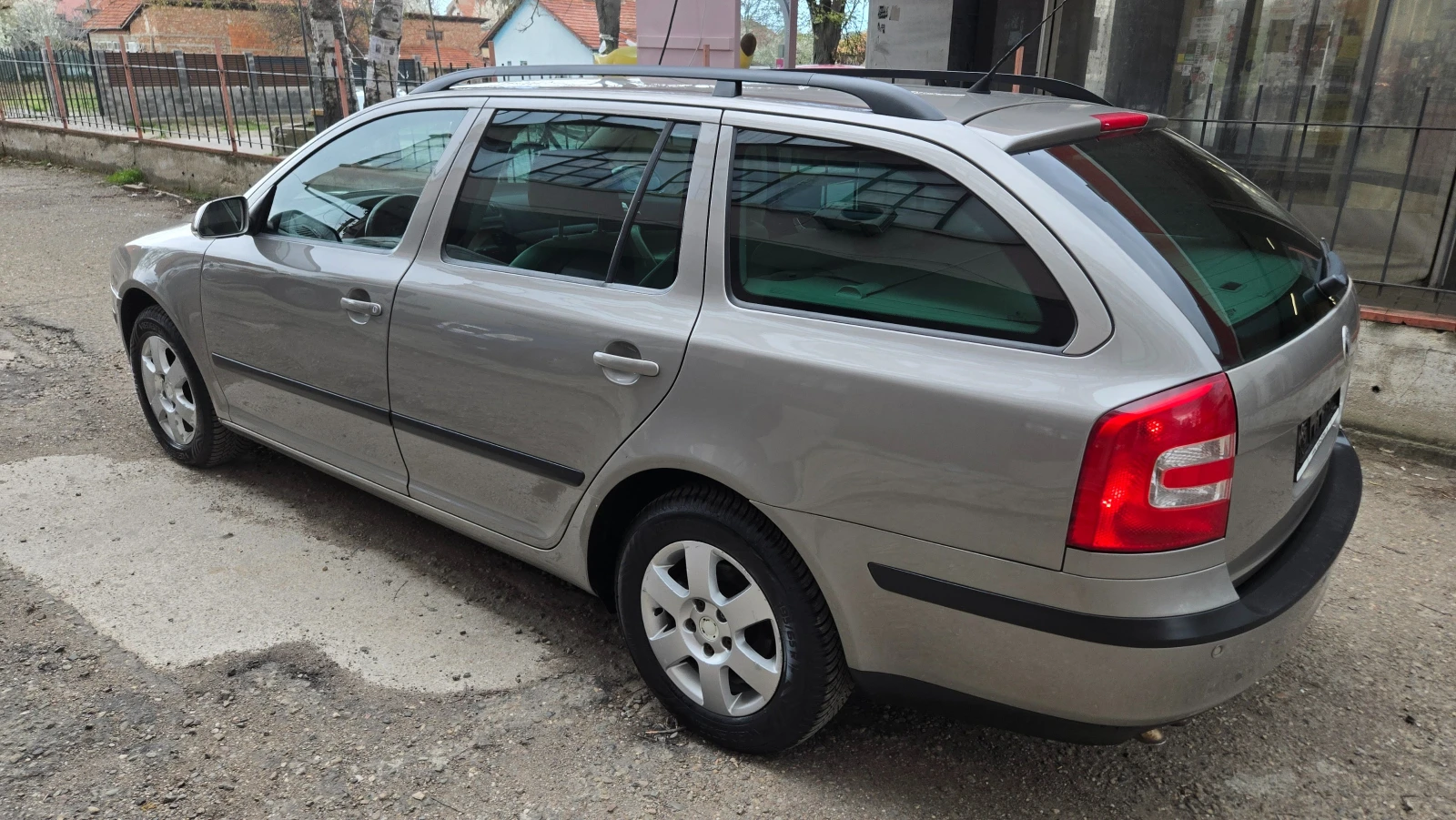 Skoda Octavia 1.9tdi DSG 6, снимка 6 - Автомобили и джипове - 54153164