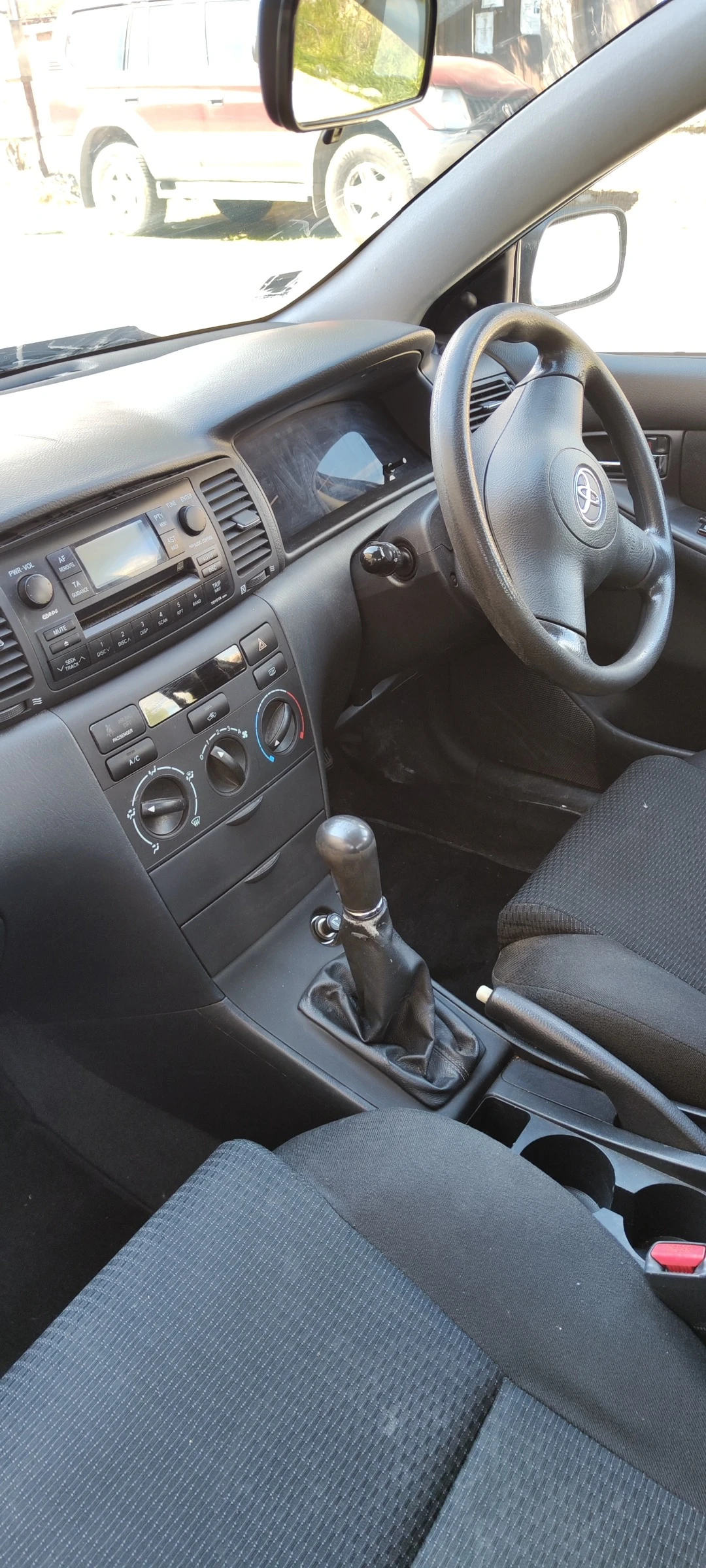 Toyota Corolla 2.0, снимка 10 - Автомобили и джипове - 54174826