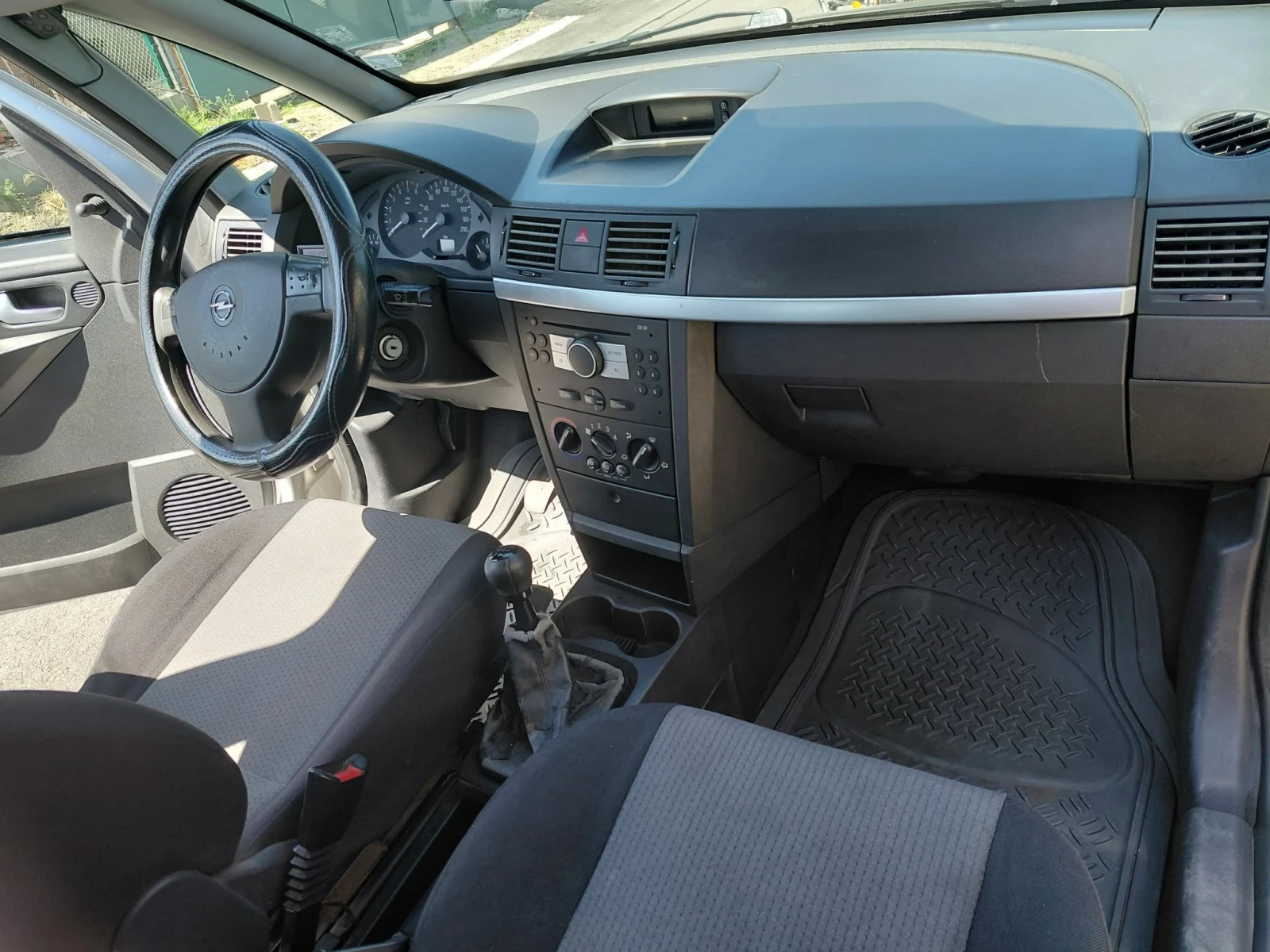 Opel Meriva 1.7 DTI, снимка 4 - Автомобили и джипове - 54305084