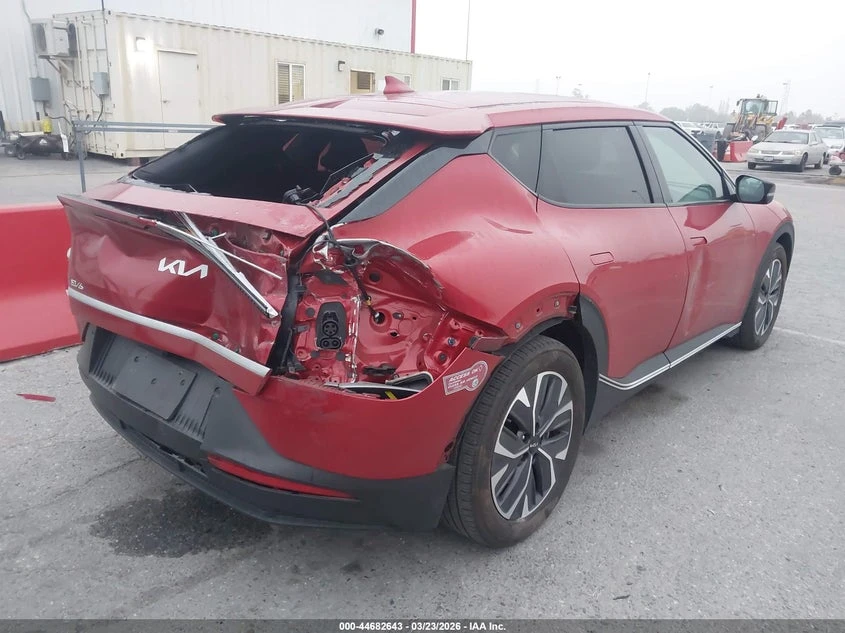 Kia EV6 Light Long Range, снимка 4 - Автомобили и джипове - 54528534