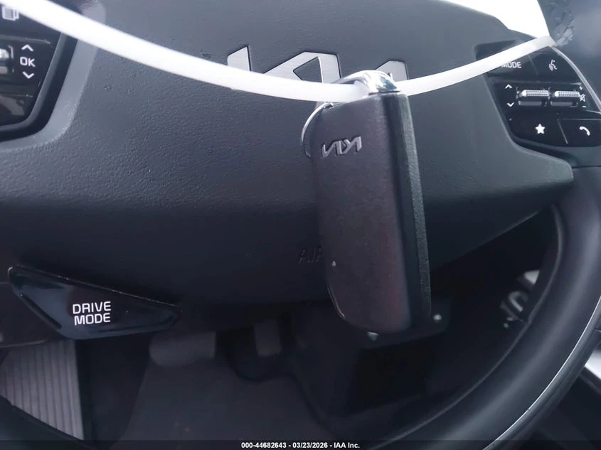 Kia EV6 Light Long Range, снимка 11 - Автомобили и джипове - 54528534