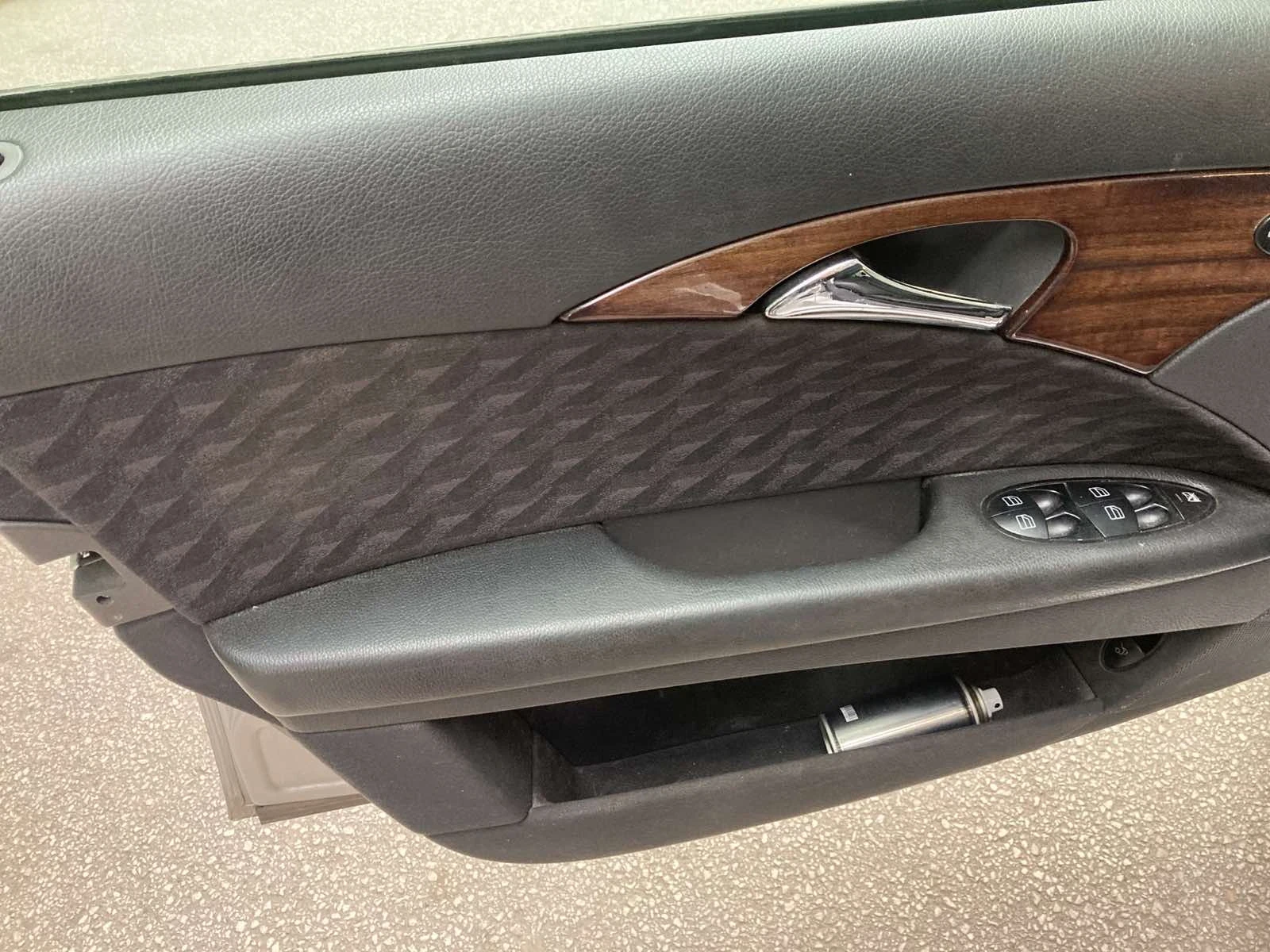 Mercedes-Benz E 220 CDI 150кс, снимка 5 - Автомобили и джипове - 54585800